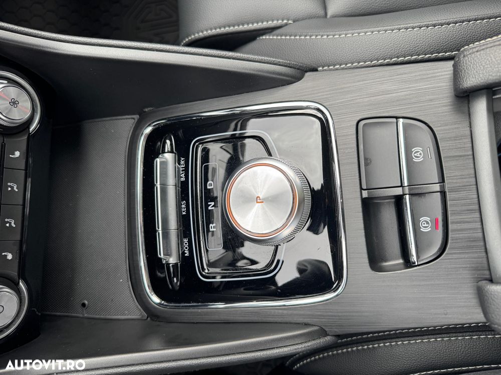 MG ZS EV Luxury - 16