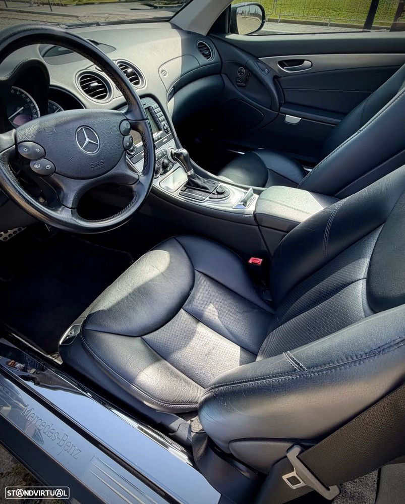 Mercedes-Benz SL 350 Standard - 25
