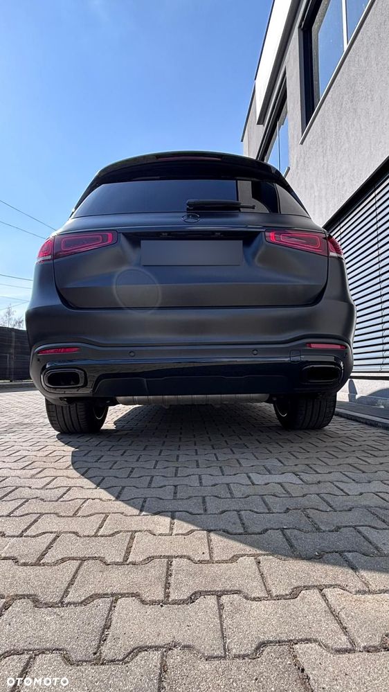 Mercedes-Benz GLS - 23