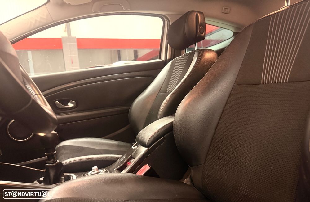 Renault Mégane Coupe 1.5 dCi Dynamique S - 6