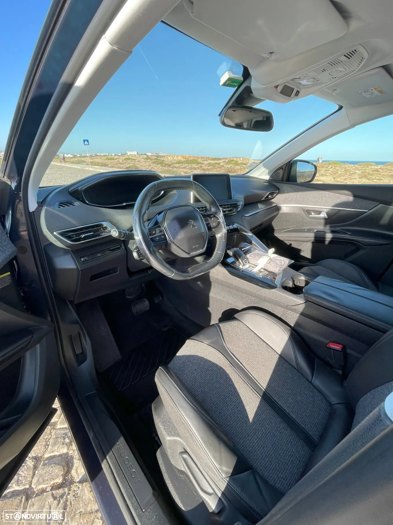 Peugeot 5008 1.2 PureTech Allure EAT6 - 14