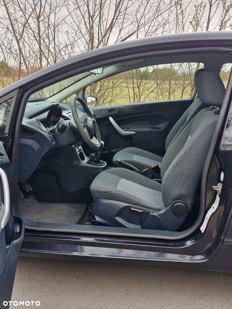 Ford Fiesta 1.25 Titanium EU5 - 11
