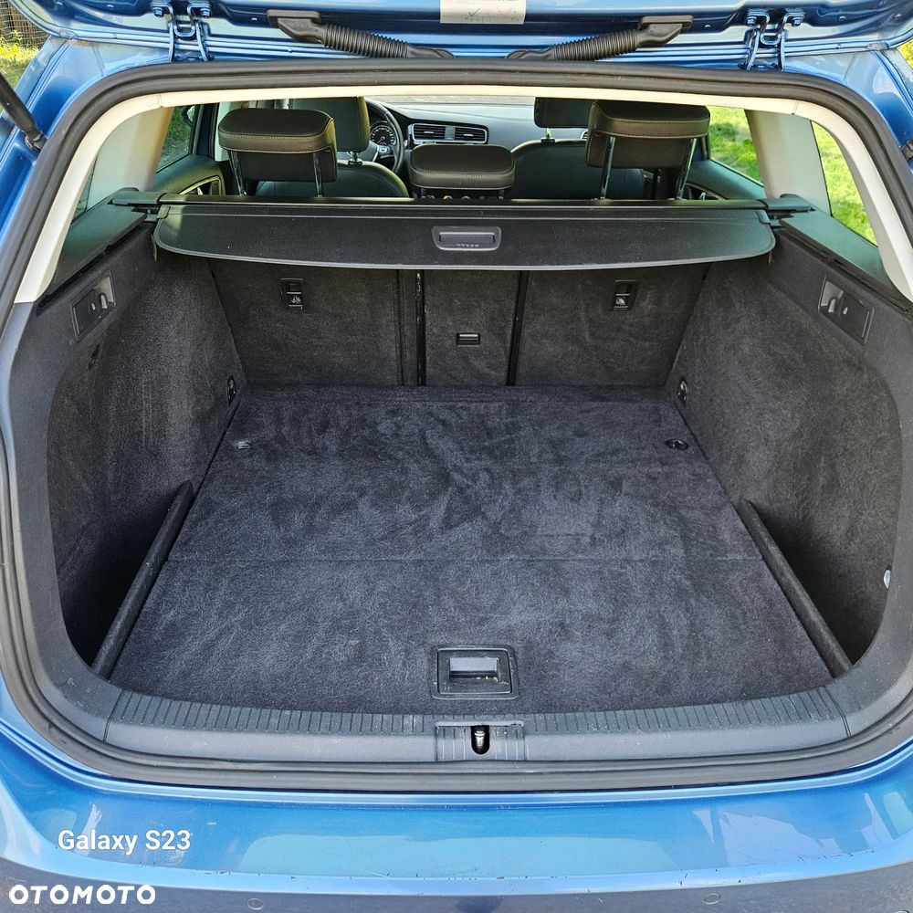 Volkswagen Golf - 21
