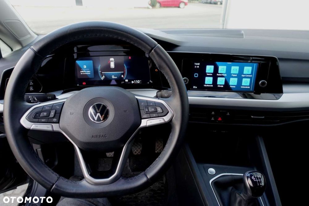 Volkswagen Golf - 18