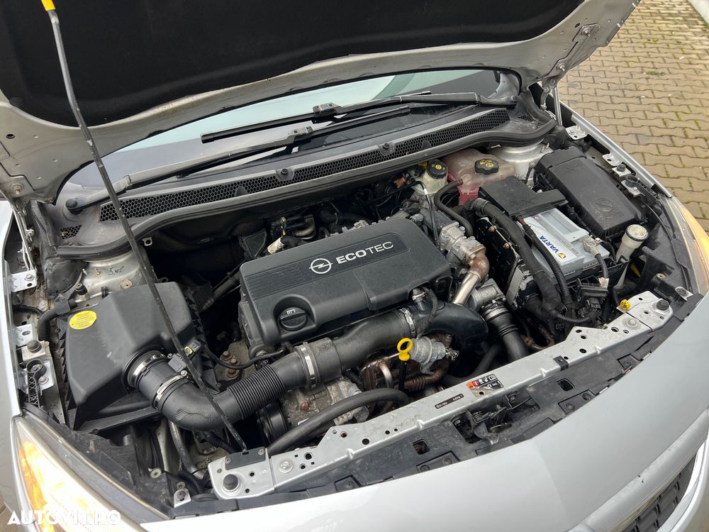 Opel Astra 1.7 CDTI DPF Sports Tourer Exklusiv - 14