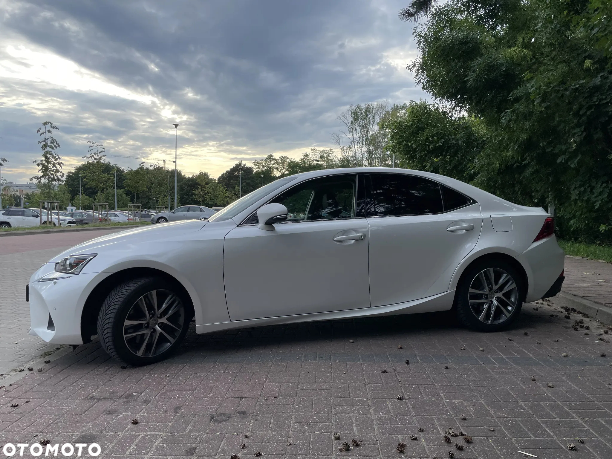 Lexus IS 200t Elegance - 11
