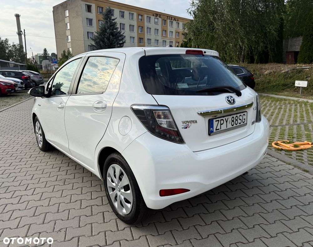 Toyota Yaris 1.5 VVT-i Comfort - 4