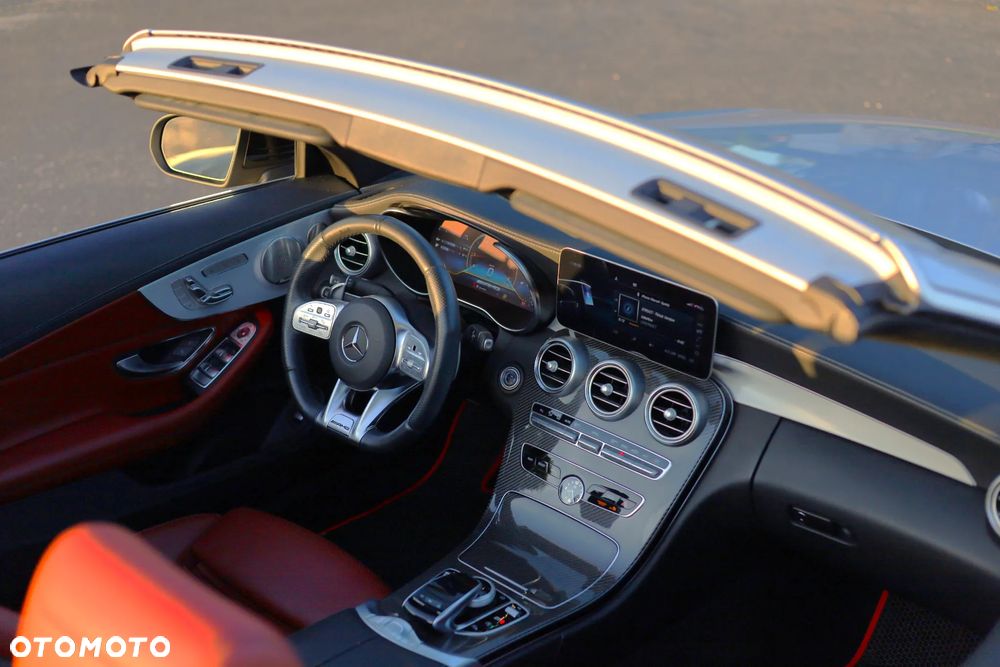Mercedes-Benz Klasa C AMG 43 Cabrio 4Matic AMG Speedshift TCT 9G - 21