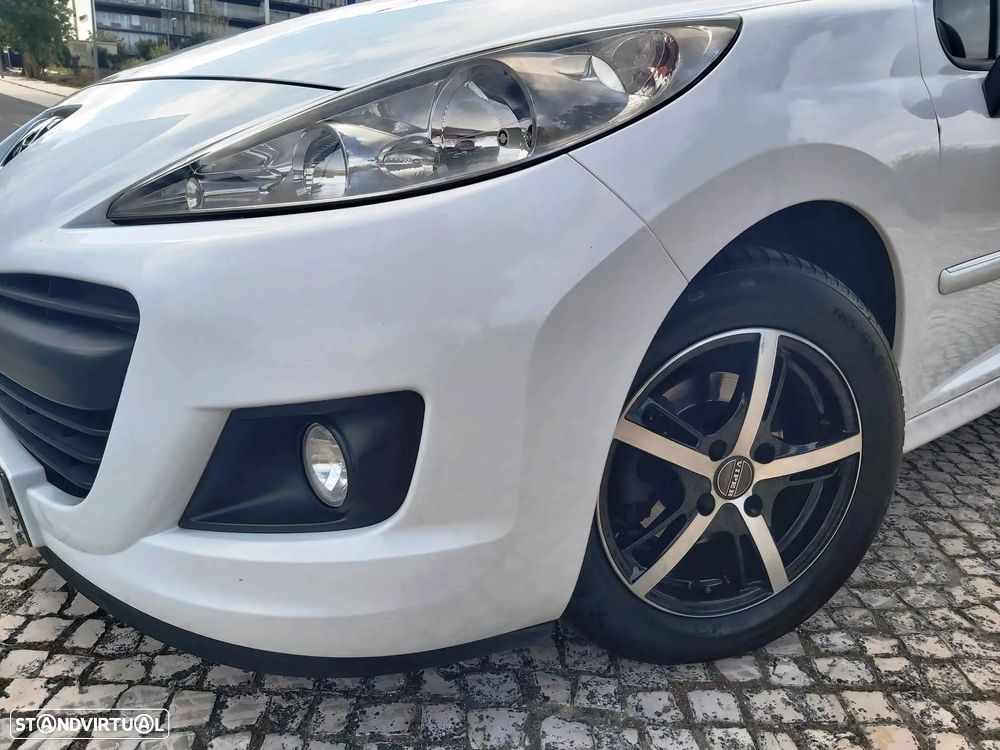 Peugeot 207 1.4 HDi Sport - 21