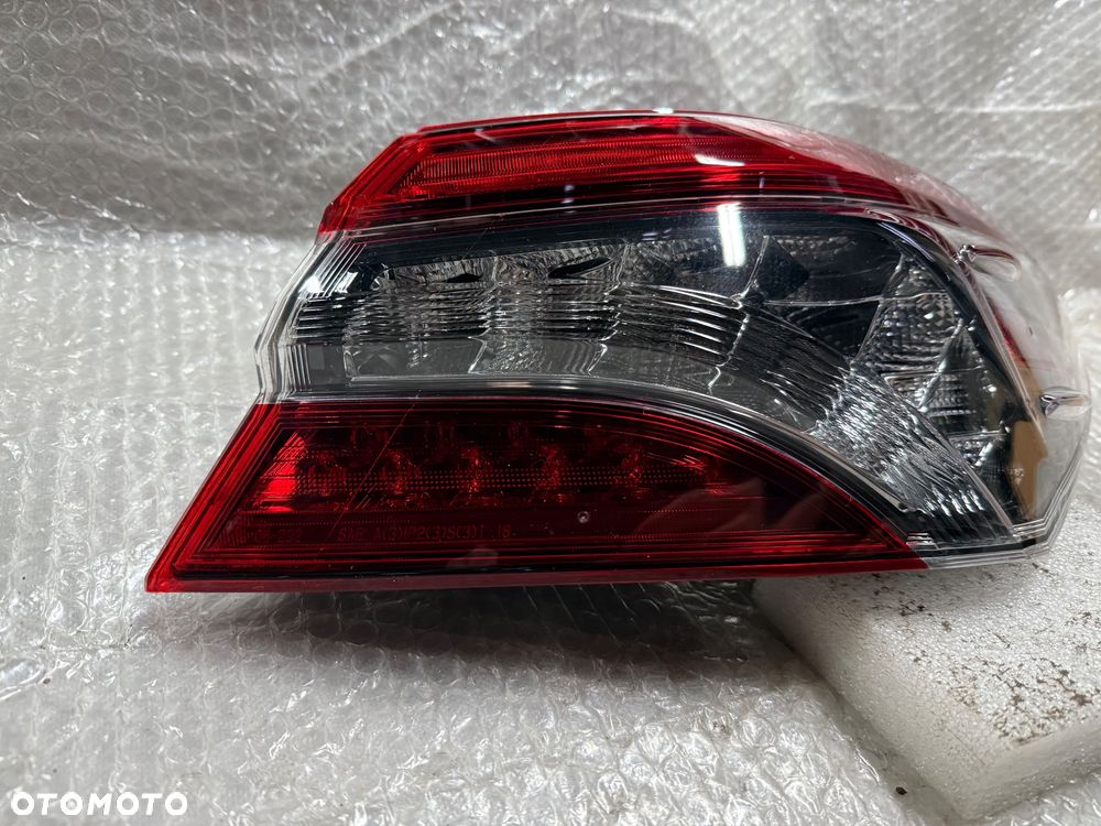 LAMPA TYŁ PRAWA TOYOTA CAMRY IX LED - 14