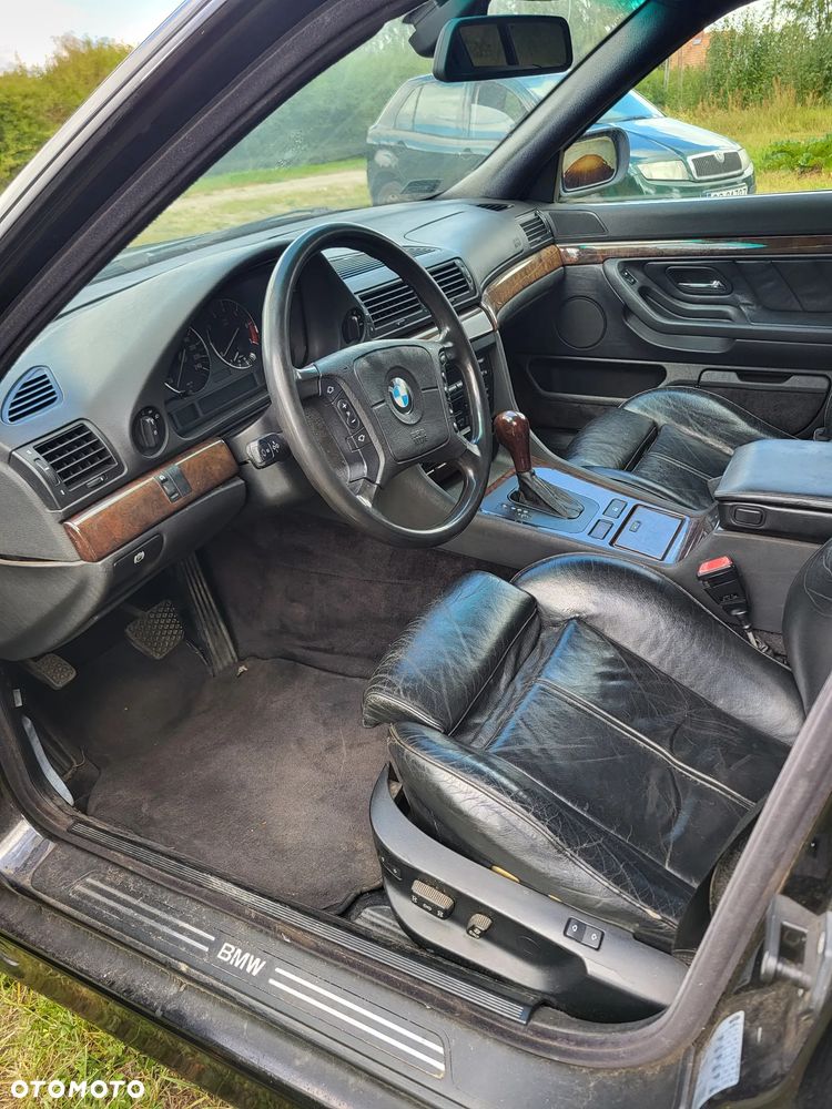 BMW Seria 7 740i - 15