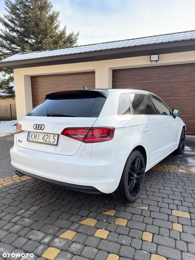 Audi A3 Sportback 2.0 TDI - 10