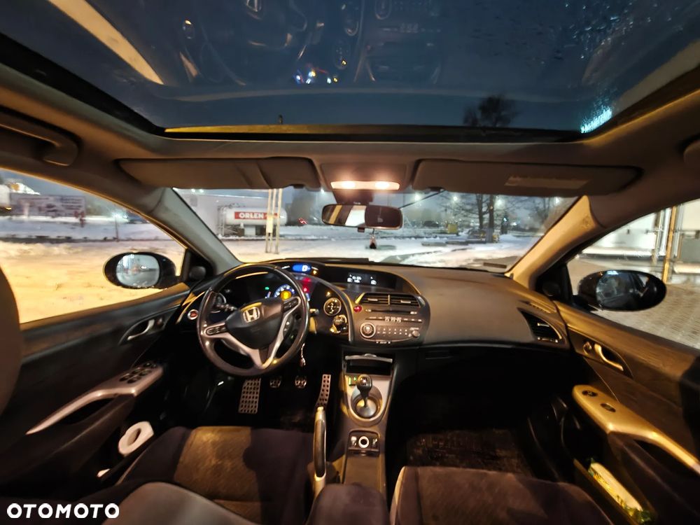 Honda Civic 1.8 Executive - 9