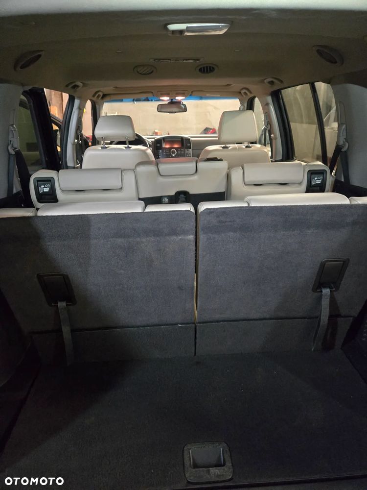 Nissan Pathfinder - 12