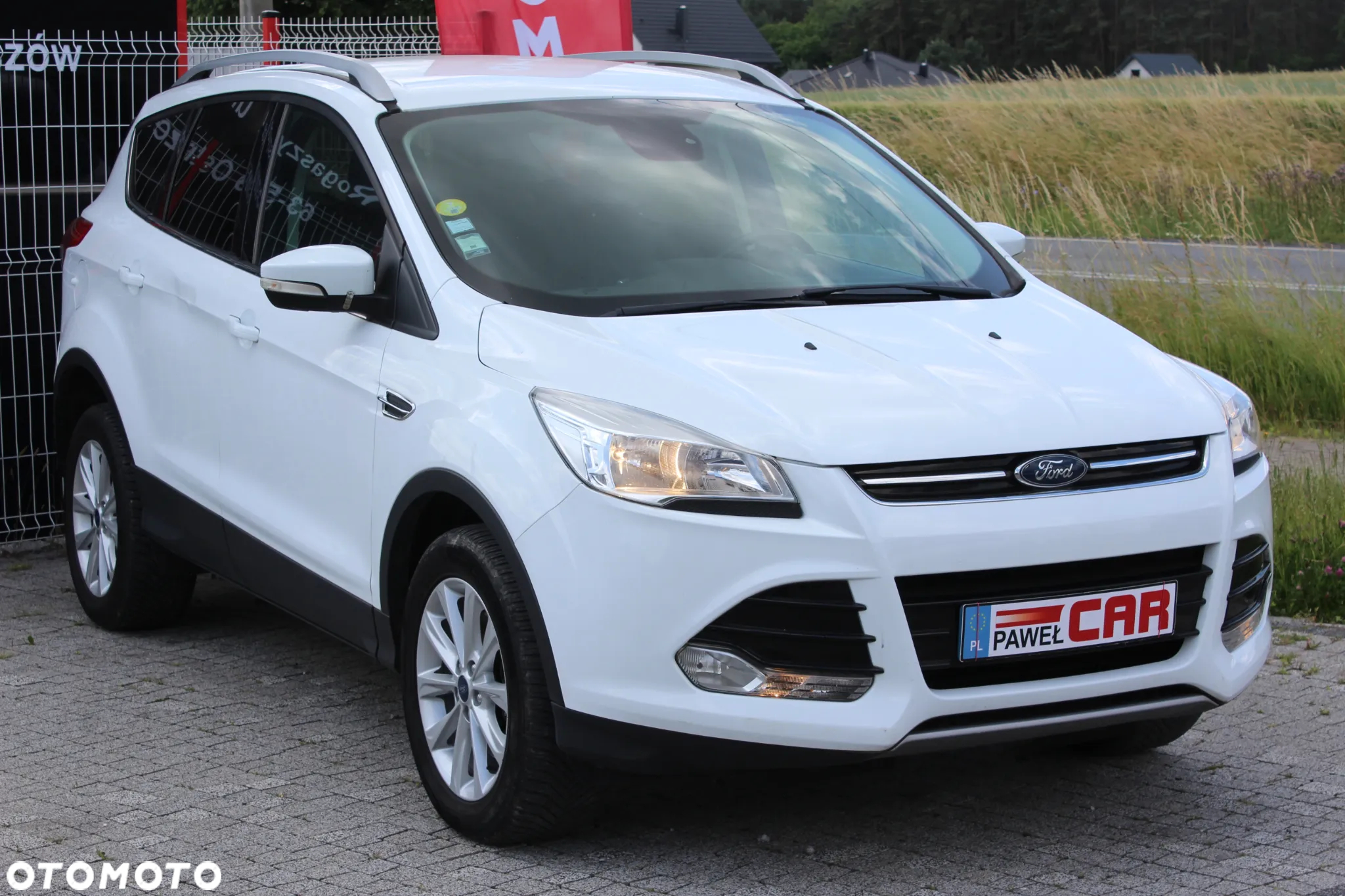 Ford Kuga 2.0 TDCi 2x4 Titanium - 3
