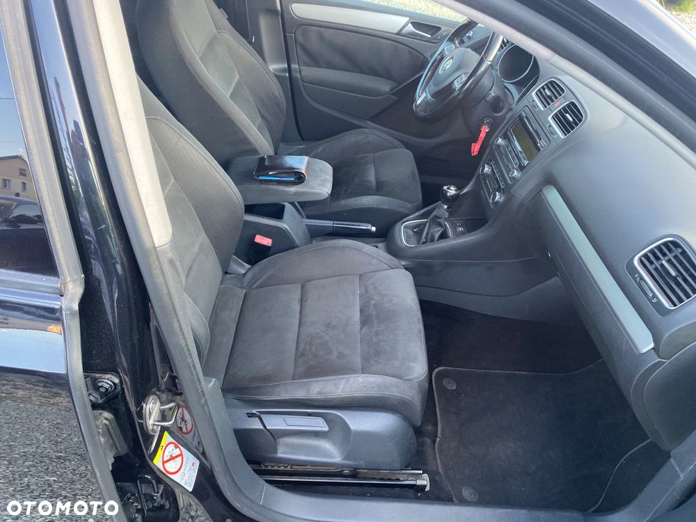 Volkswagen Golf 1.6 Highline - 25
