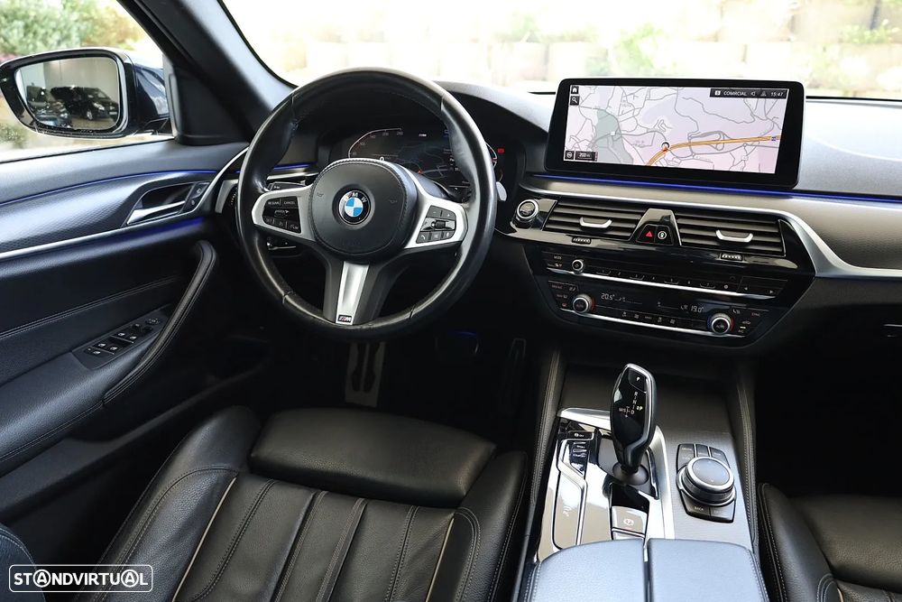 BMW 520 d Pack Desportivo M Auto - 17