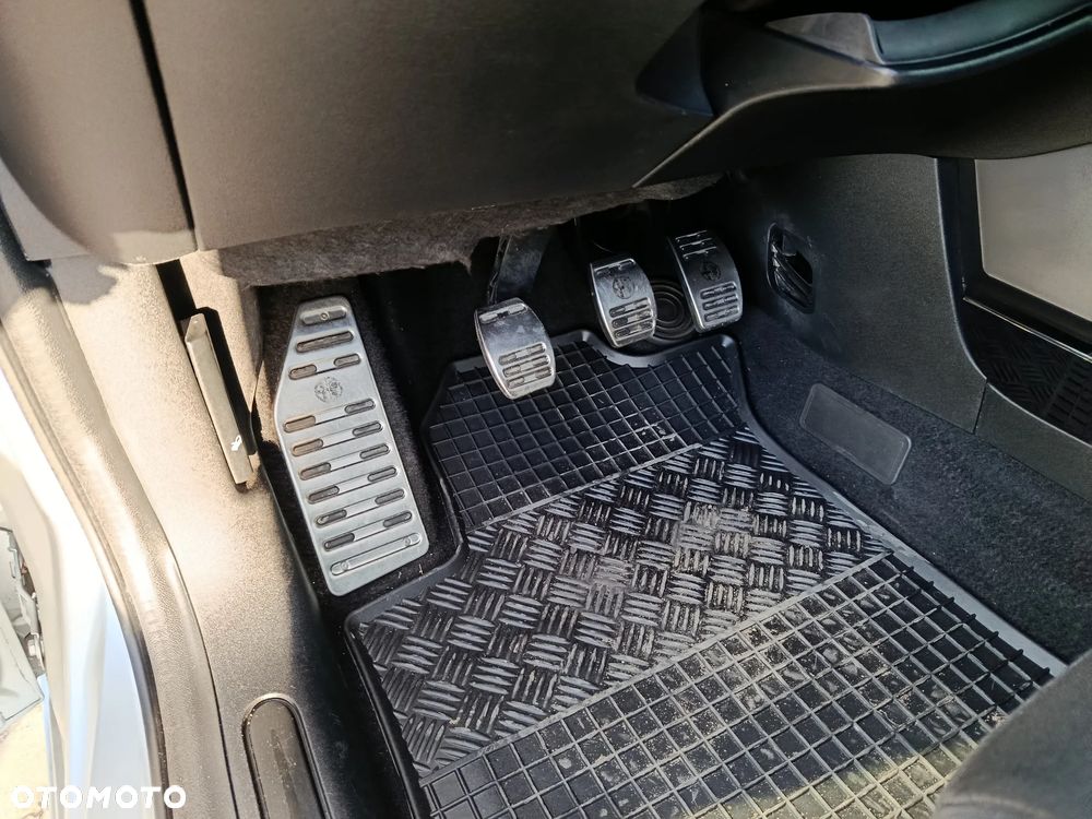 Alfa Romeo Giulietta 1.8 TBi 16V Quadrifoglio Verde - 33