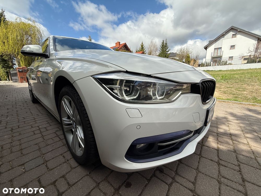 BMW Seria 3 318i Sport Line - 3
