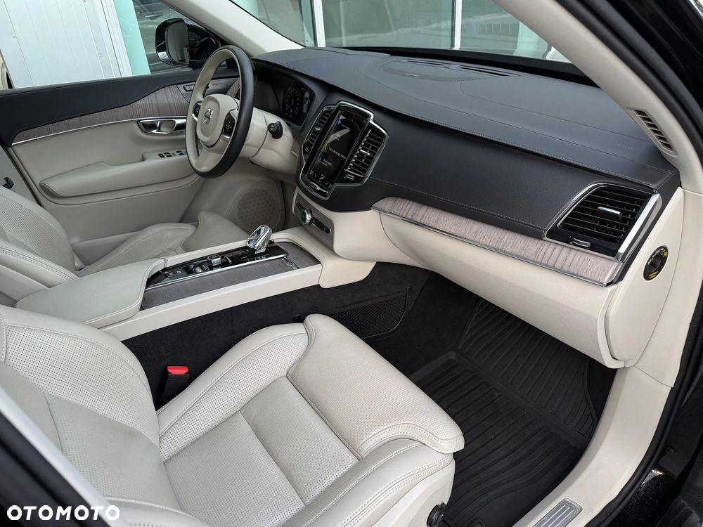 Volvo XC 90 B5 D AWD Inscription 7os - 23