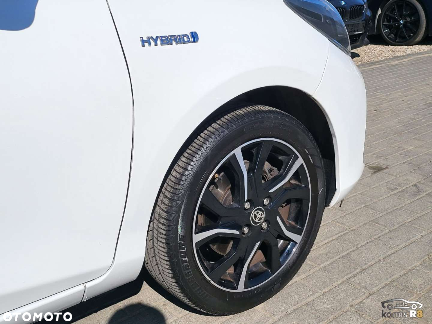 Toyota Yaris - 10