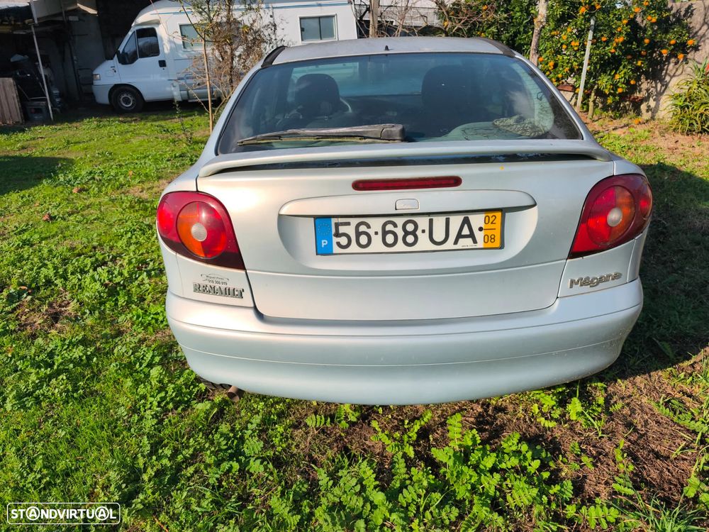 Renault Mégane 1.4 Confort Authentique - 2