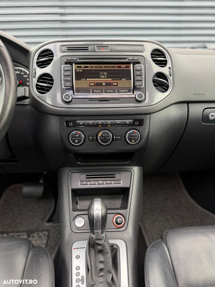 Volkswagen Tiguan 2.0 TDI SCR 4MOTION BlueMotion Technology DSG Lounge Sport & Style - 13