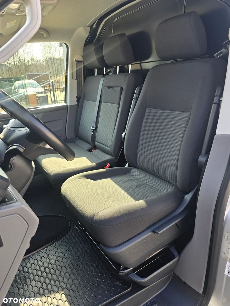 Volkswagen Transporter T6.1 - 32