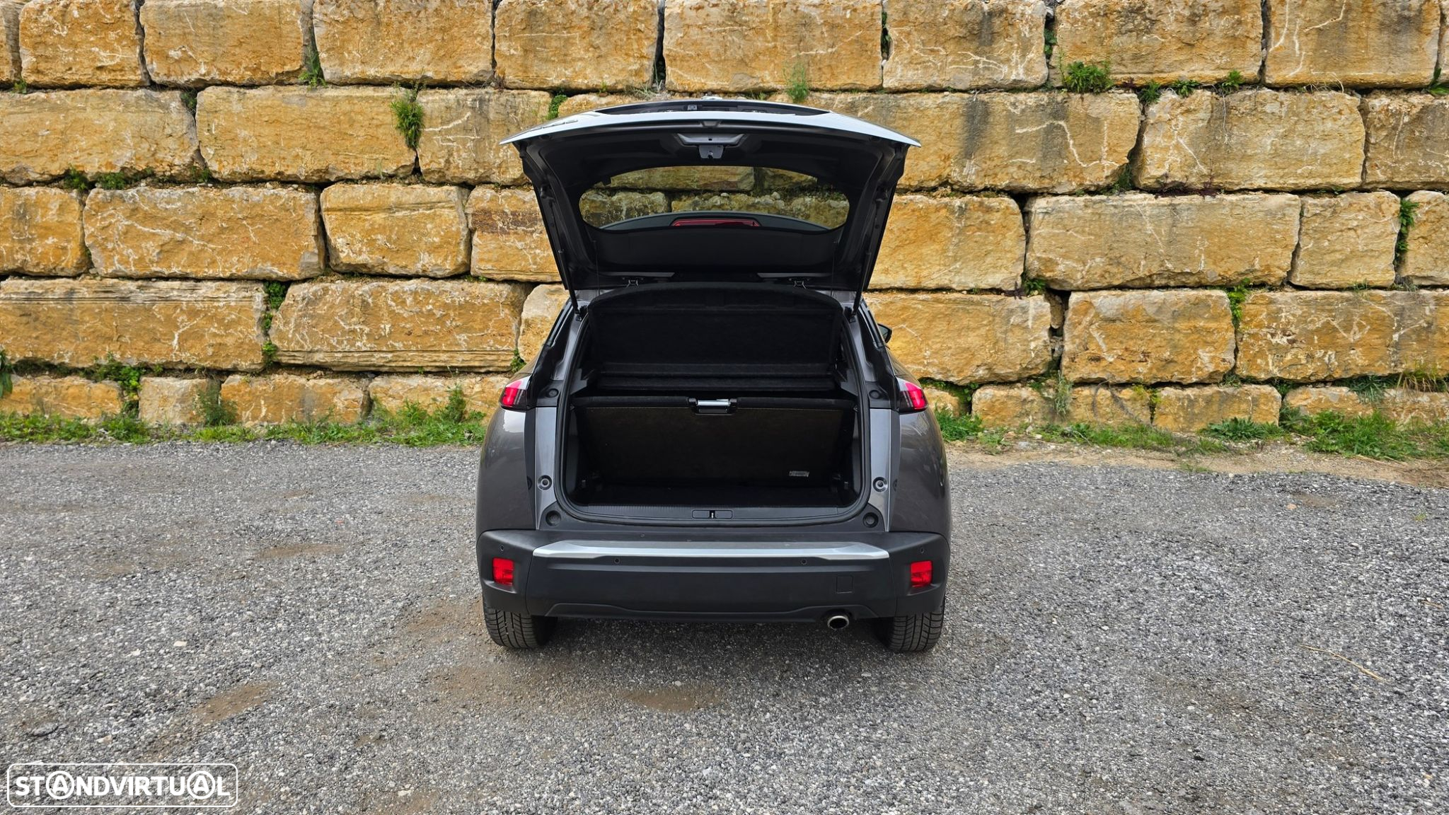 Peugeot 2008 - 56