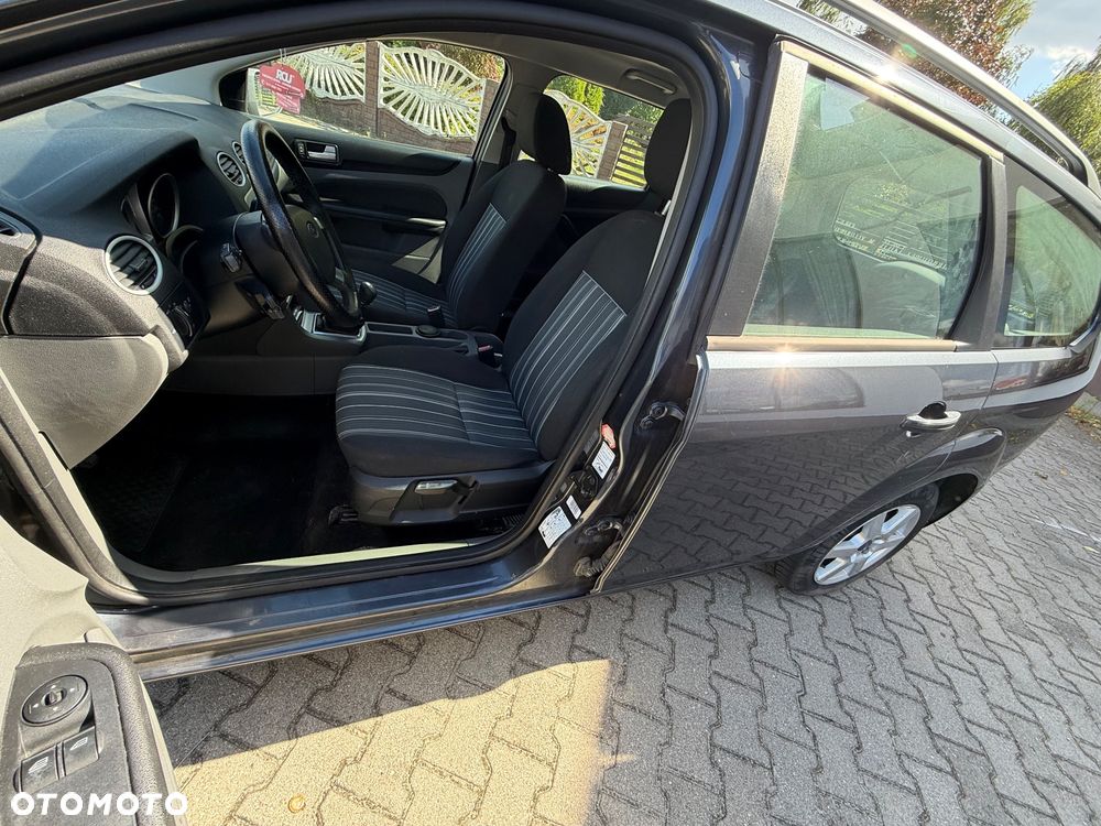 Ford Focus - 11