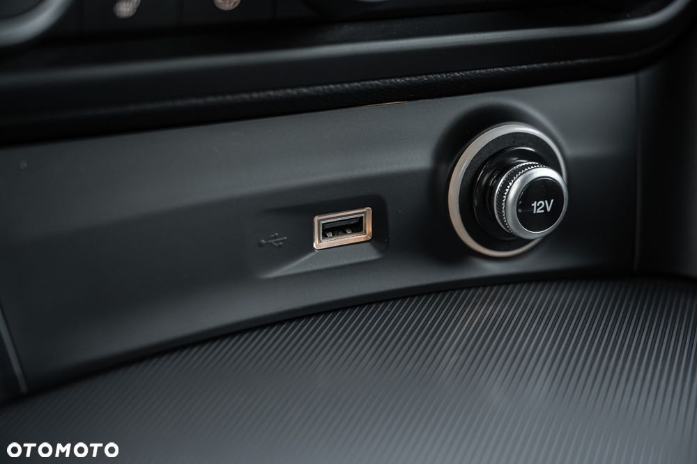 Alfa Romeo Stelvio 2.0 Turbo 16V AT8-Q4 Veloce - 35