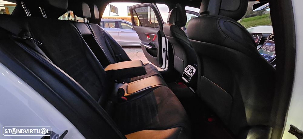 Mercedes-Benz C 300 d AMG Line - 26