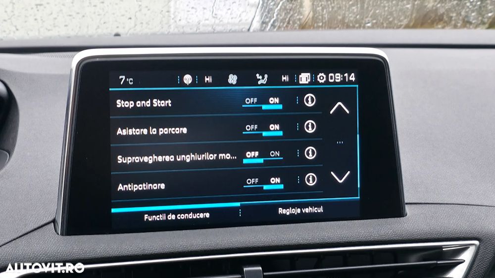 Peugeot 3008 1.2 PureTech 130 EAT8 Allure Pack - 29