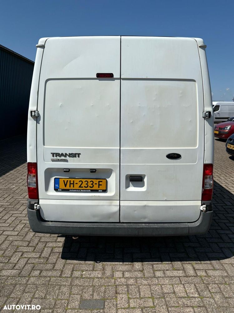 Ford Transit - 18