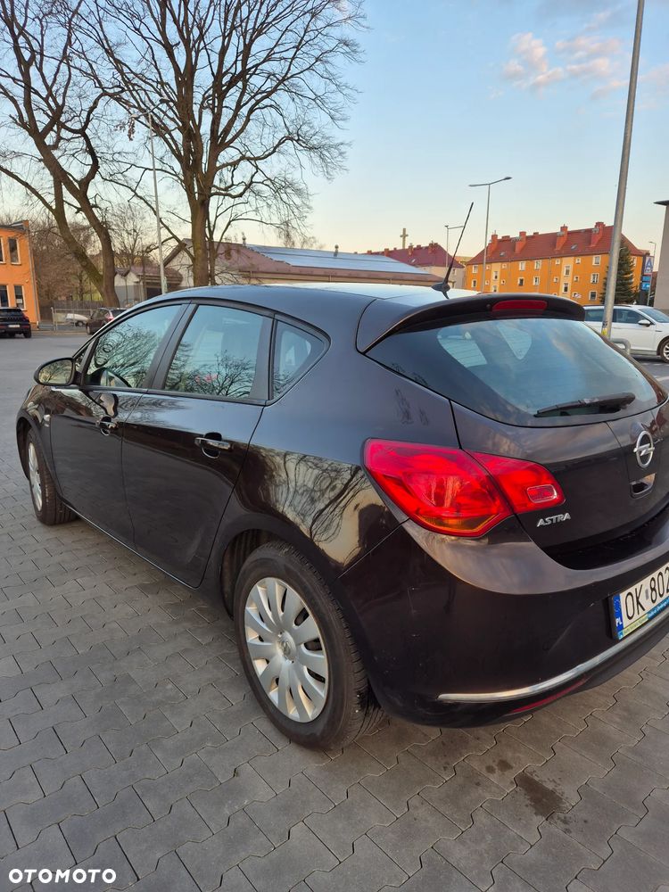 Opel Astra - 6
