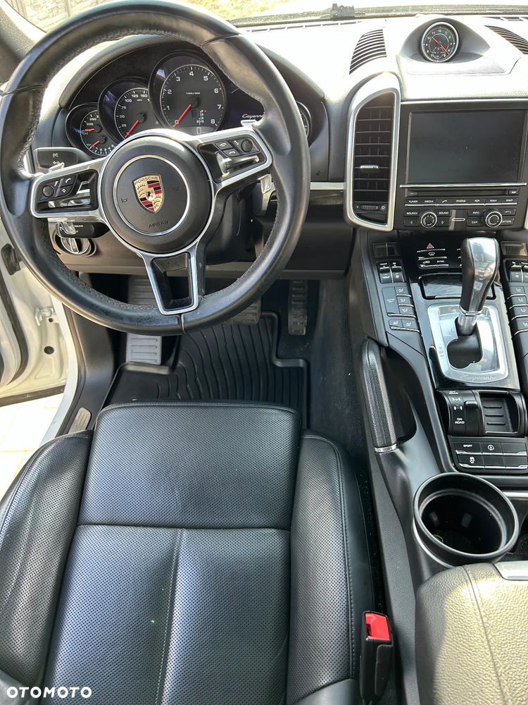 Porsche Cayenne Platinum Edition - 19