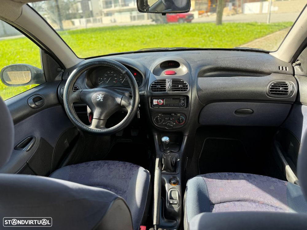 Peugeot 206 1.1 XR - 8