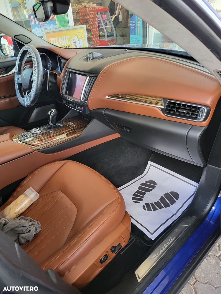 Maserati Levante - 13
