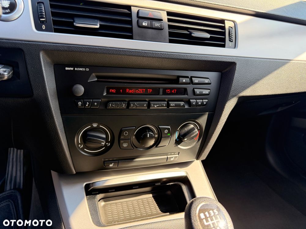 BMW Seria 3 318i - 15