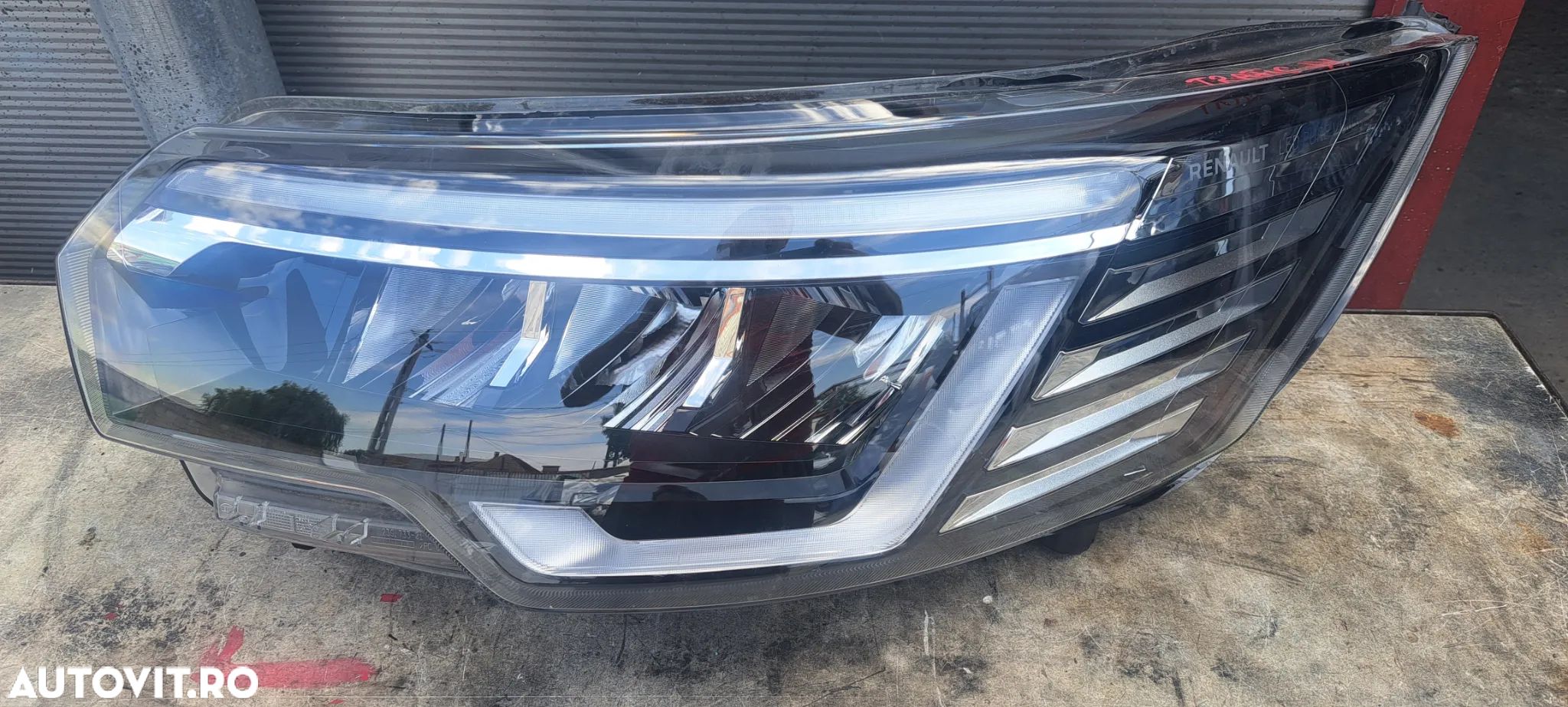 Far full led Renault Trafic 4 cu defect - 1