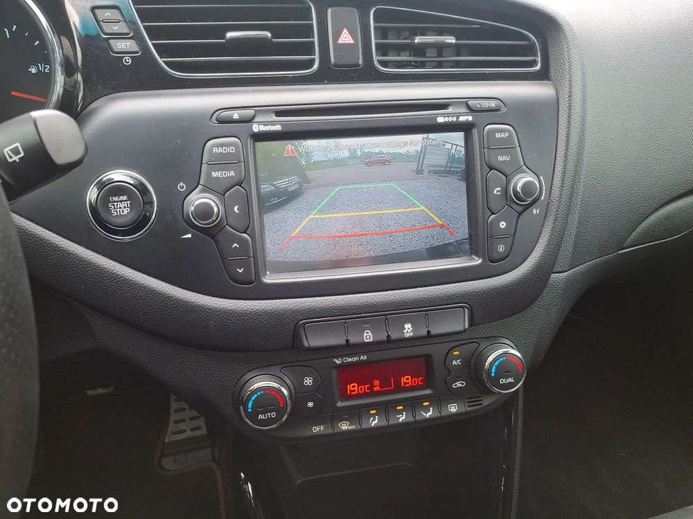 Kia Ceed 1.6 T-GDI GT - 12