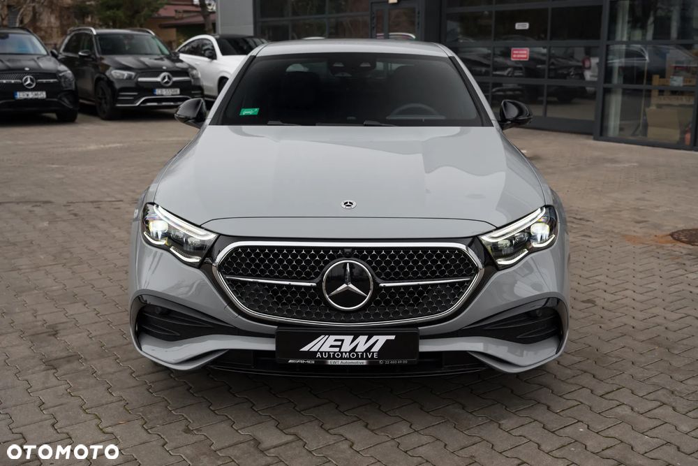 Mercedes-Benz Klasa E 300 de 4-Matic AMG - 3