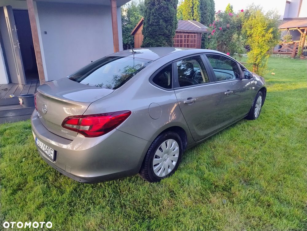 Opel Astra 1.4 T Active EU6 - 6