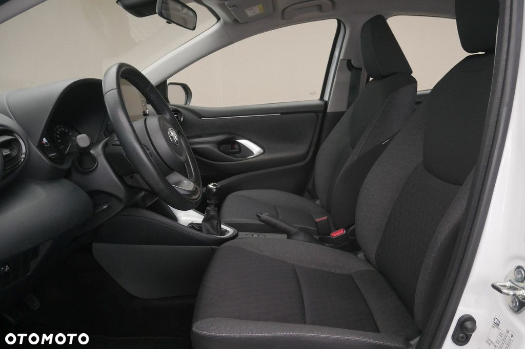Toyota Yaris - 12