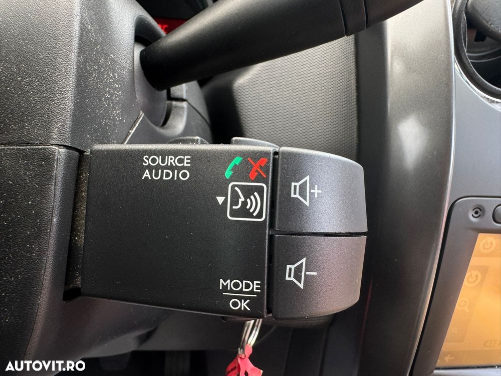 Dacia Duster 1.5 dCi 4x2 Laureate - 16