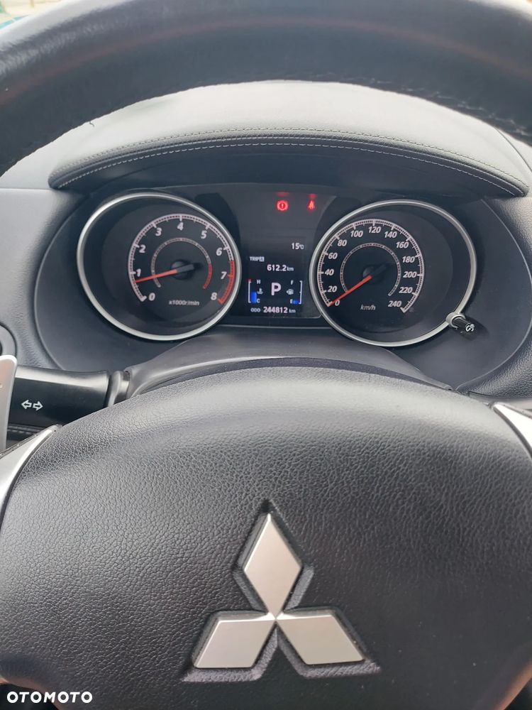 Mitsubishi Outlander 2.0 Intense + NAVI 2WD EU5 CVT - 2