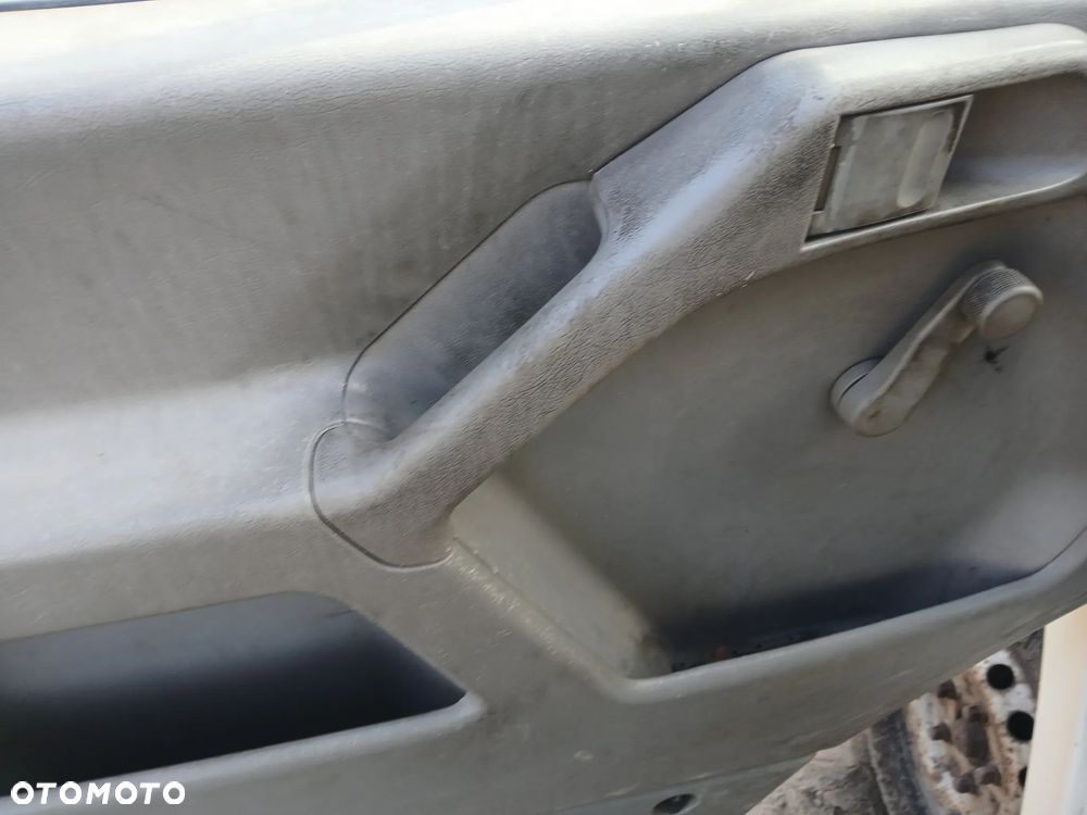 VOLKSWAGEN LT35 L2H2 fotel fotele kanapa deska kokpit podsufitka boczek boczki klamka - 3