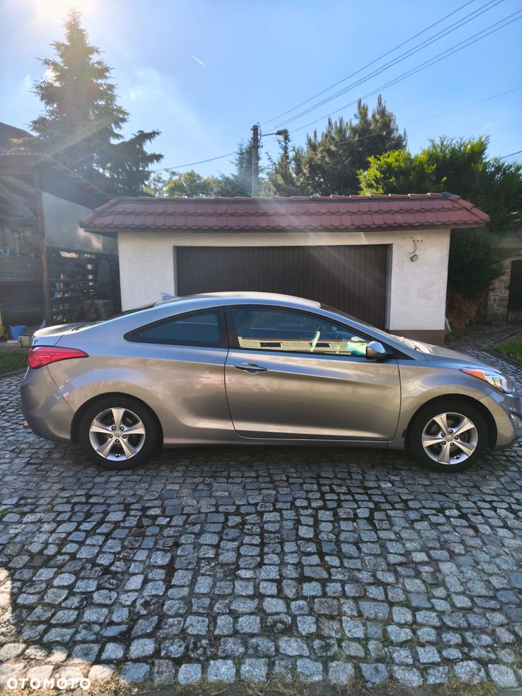 Hyundai Elantra - 6