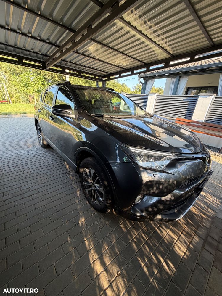Toyota RAV4 2.5 VVT-i 4x4 Luxury - 4