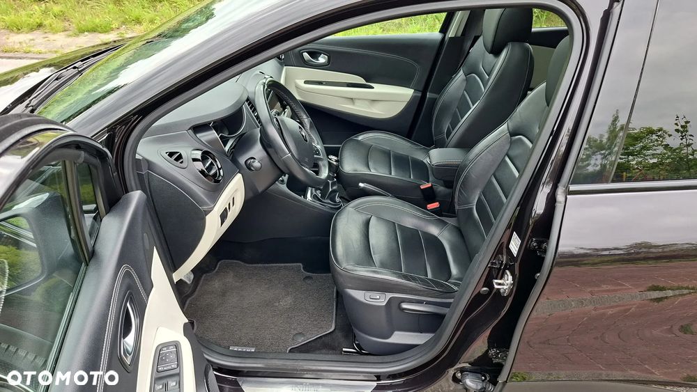 Renault Captur ENERGY TCe 120 Initiale Paris - 23